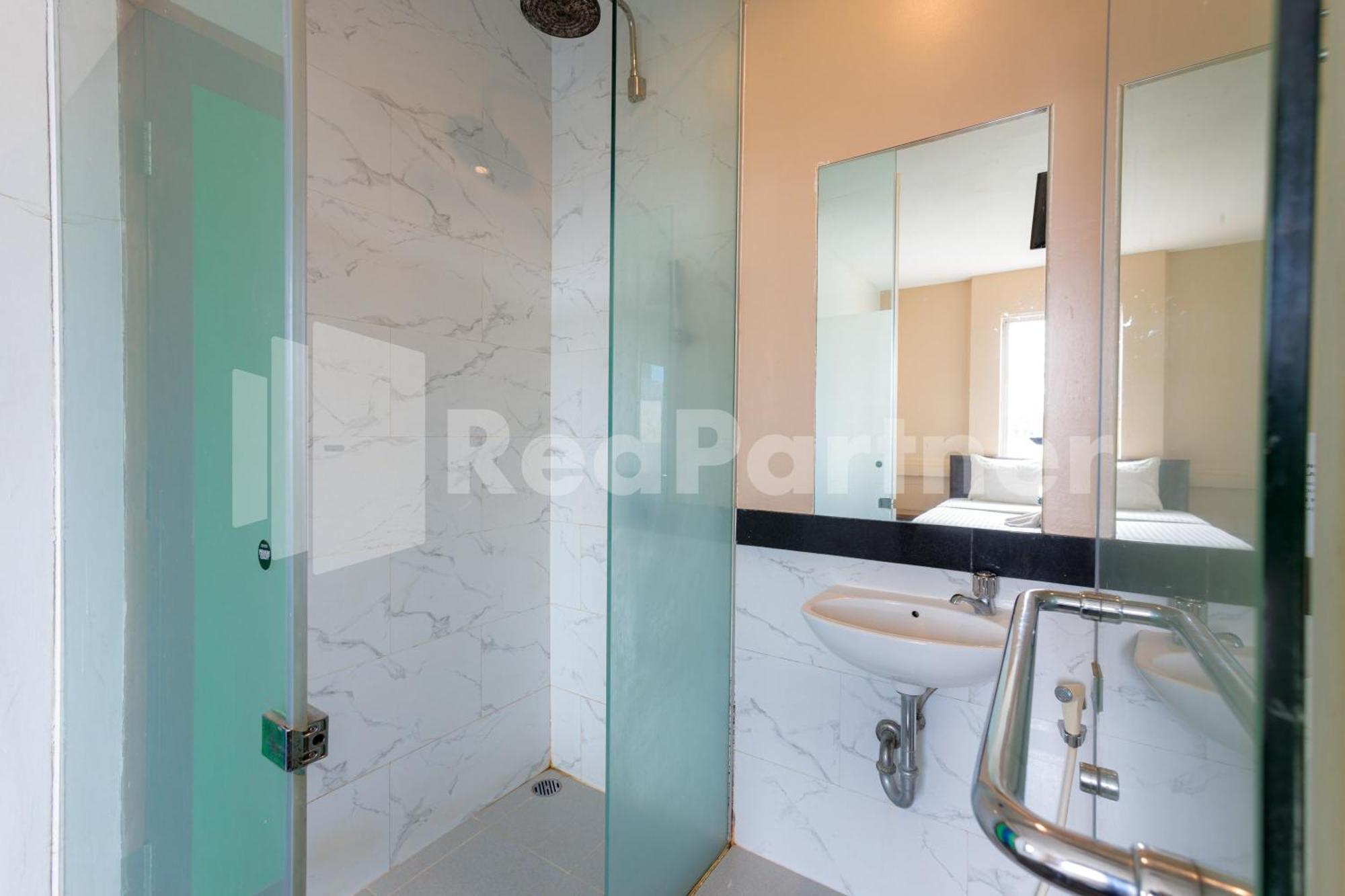 Ichiza Room Redpartner Jakarta Exteriör bild