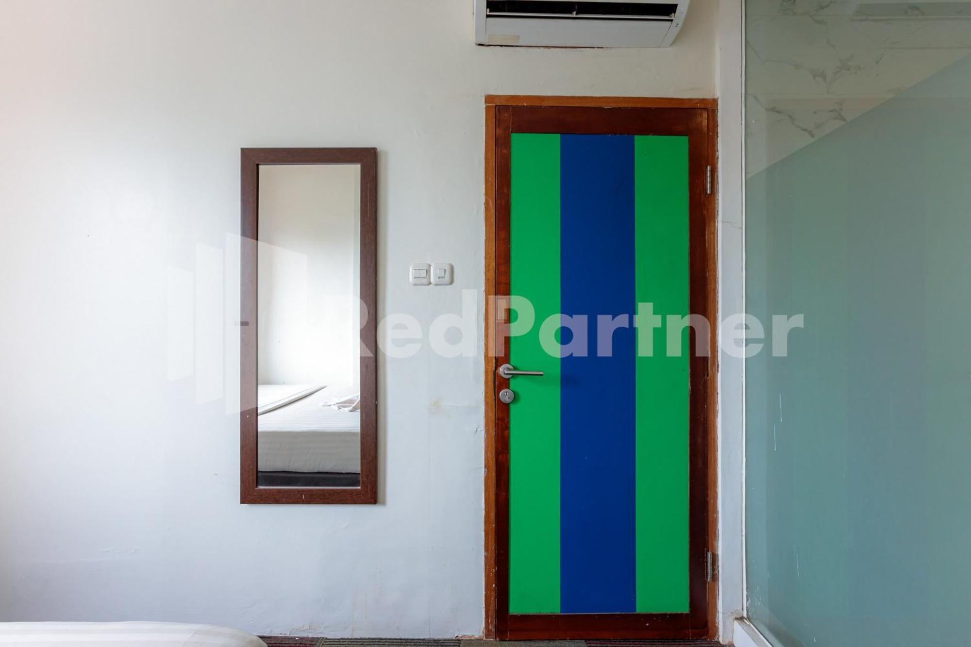 Ichiza Room Redpartner Jakarta Exteriör bild