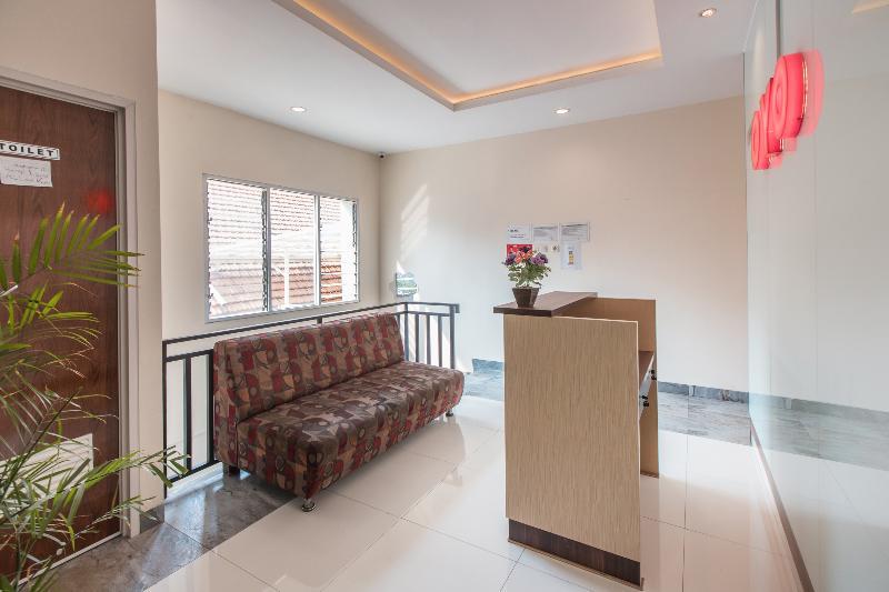 Ichiza Room Redpartner Jakarta Exteriör bild