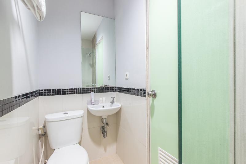 Ichiza Room Redpartner Jakarta Exteriör bild